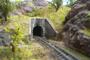 Tunnelportal eingleisig, Spur T, 1:480