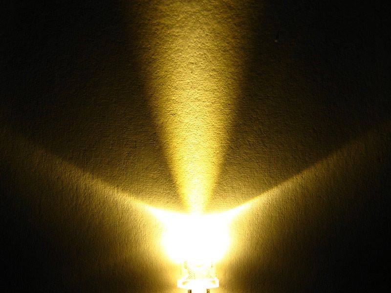LED 5mm warmweiß Gehäuse klar 16.000mcd extrem hell