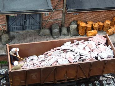 Preview: Bauschutt Trümmer grau/rot, 75g, Spur 0 (Null), 1:45