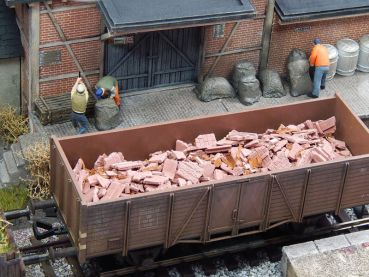 Preview: Bauschutt Trümmer ziegelrot, 75g, Spur 0 (Null), 1:45