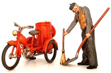 Gehwegreiniger mit Müllfahrrad, Modellbahnfigur handbemalt, Spur 0 (Null), 1:45