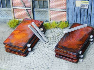 Preview: Brammen Rohmetallplatten rostig als Ladegut, 10 Stück, Spur 0 (Null), 1:45