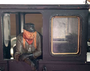Preview: Lokführer Schmalspurbahn DR, Modellbahnfigur handbemalt, Spur 0 (Null), 1:45