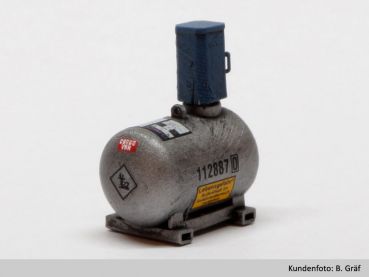 Preview: Kraftstoffcontainer KC 500-S mit Deckel und 2 Pumpenvarianten, Spur H0, 1:87