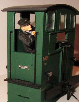 Preview: Lokführer Rangiertraktor Brawa Rivarossi Breuer, Modellbahnfigur handbemalt, Spur 0 (Null), 1:45 Preview: Lokführer Rangiertraktor Brawa Rivarossi Breuer, Modellbahnfigur handbemalt, Spur 0 (Null), 1:45