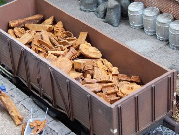 Preview: Metallschrott rostig magnetisch, 100g, Spur 0 (Null), 1:45