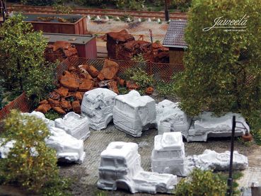 Preview: Schrott-LKW (BRD) grau, Keramik, 3 Stück, Spur H0, 1:87