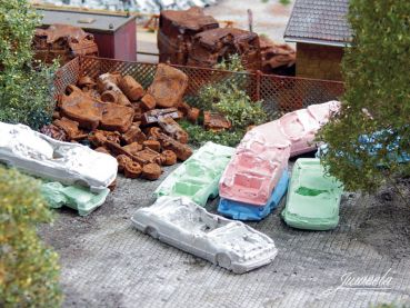Preview: Schrottautos BRD bunt, farbig gemischt, 6 Stück, Spur H0, 1:87