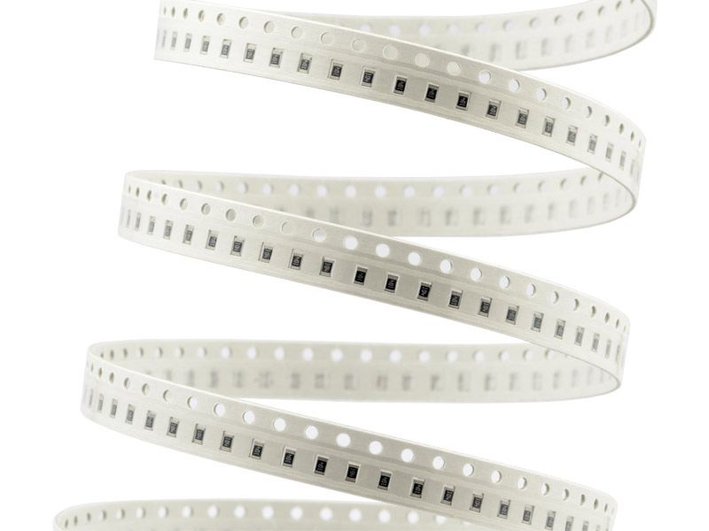 SMD Widerstand 820 Ω, Bauform 1206, ±5%, 0.25W, Dickschicht-Chipwiderstand auf Gurt